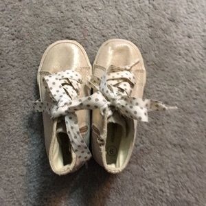 Genuine kids girls size 9 shoes